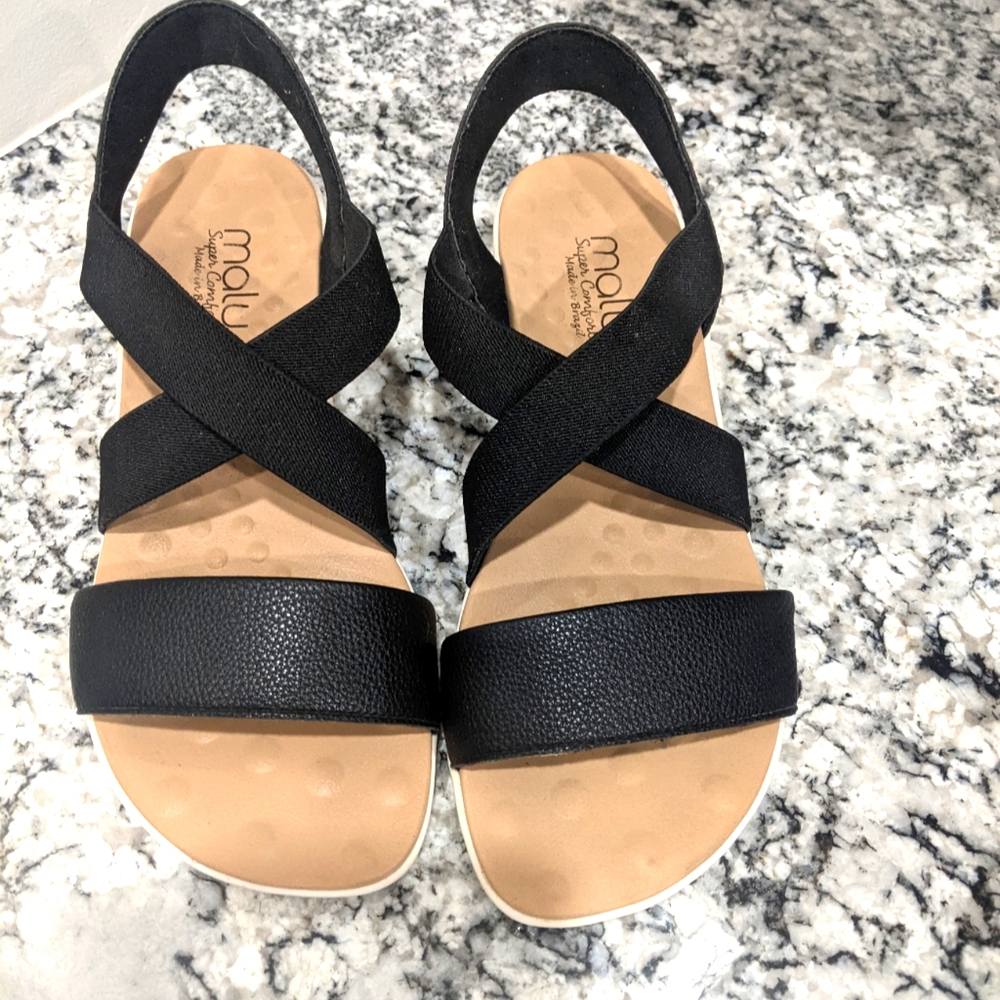 Malu size 9 strappy wedge sandals black and white